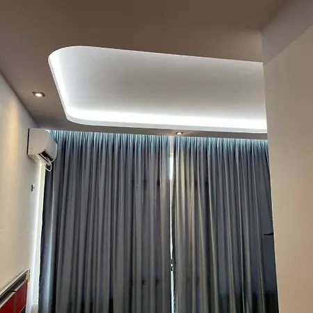 Floger World 4* Vlorë